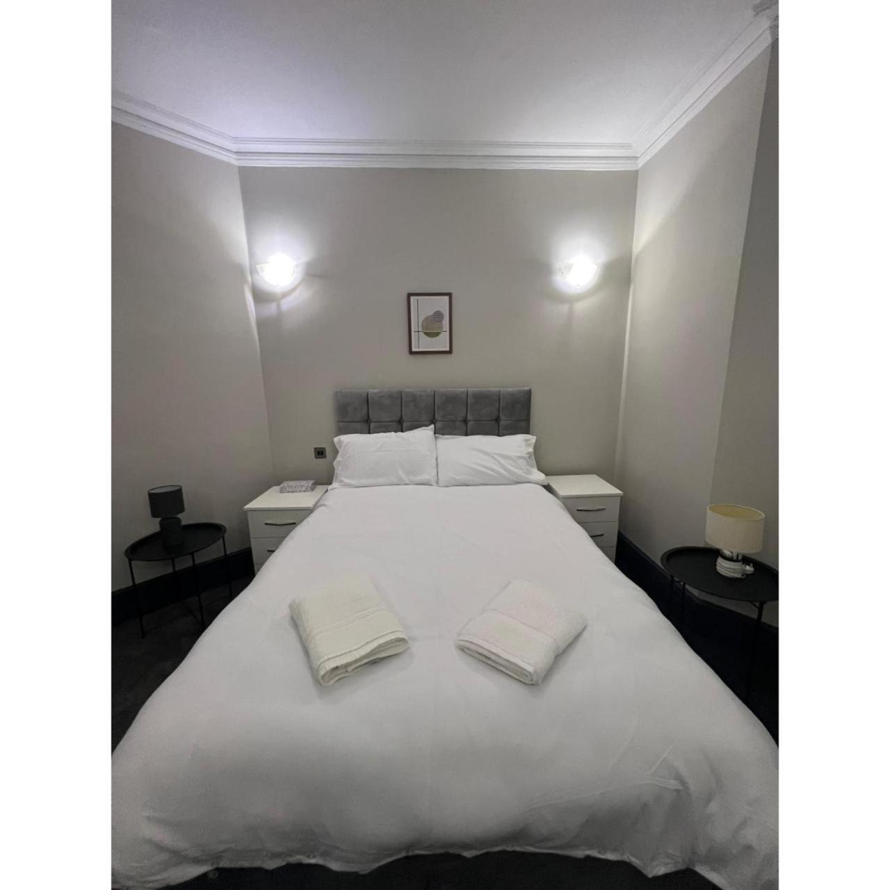 런던 Fabulous 3 Bed Flat Near Edgware Road Station 아파트 외부 사진